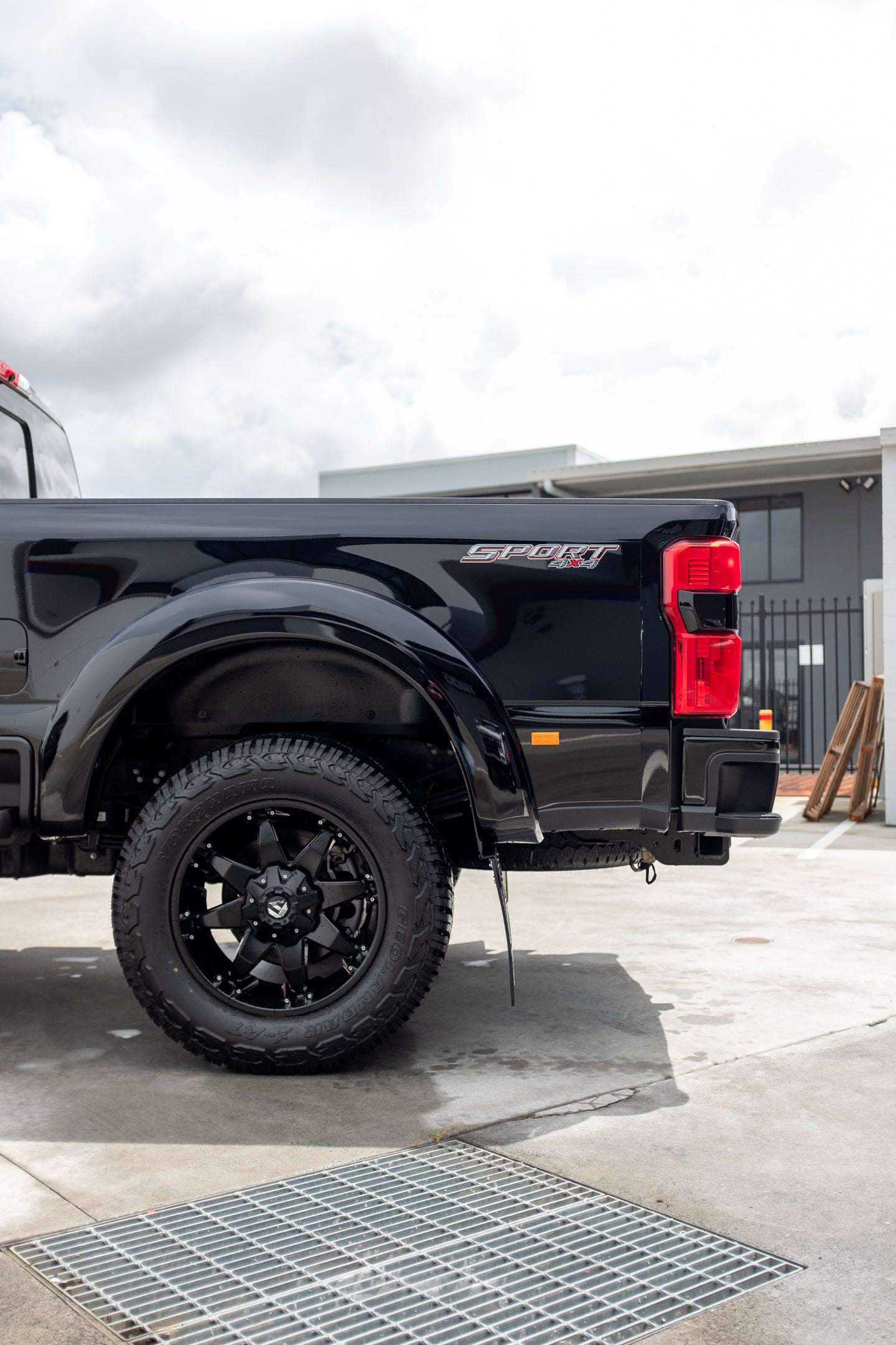 2023 Ford F250 Lariat in Agate Black 'OUTLAW PACKAGE' (STOCK #5017)