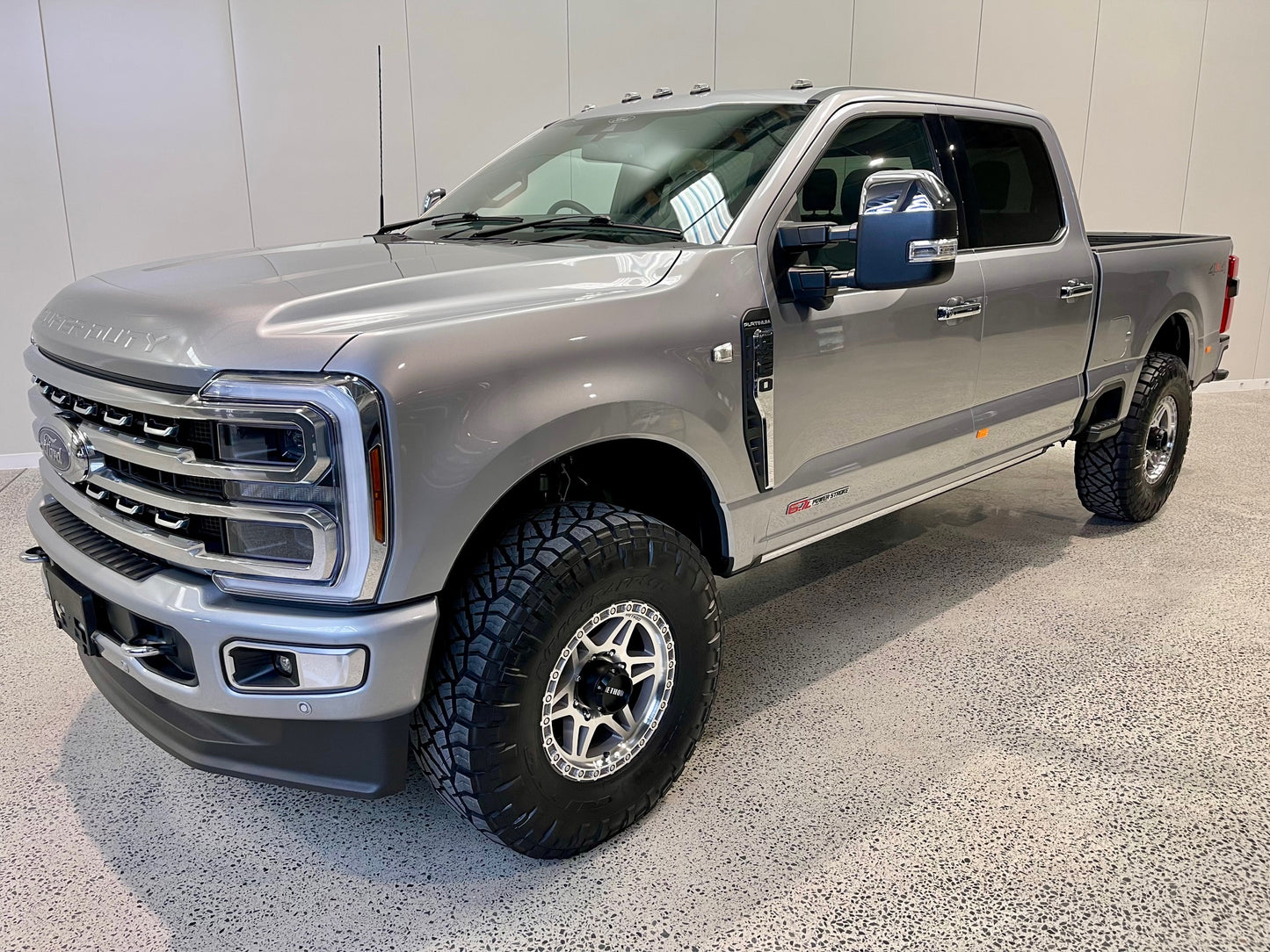NEW 2024 FORD F250 PLATINUM - ICONIC SILVER (STOCK# 5062)