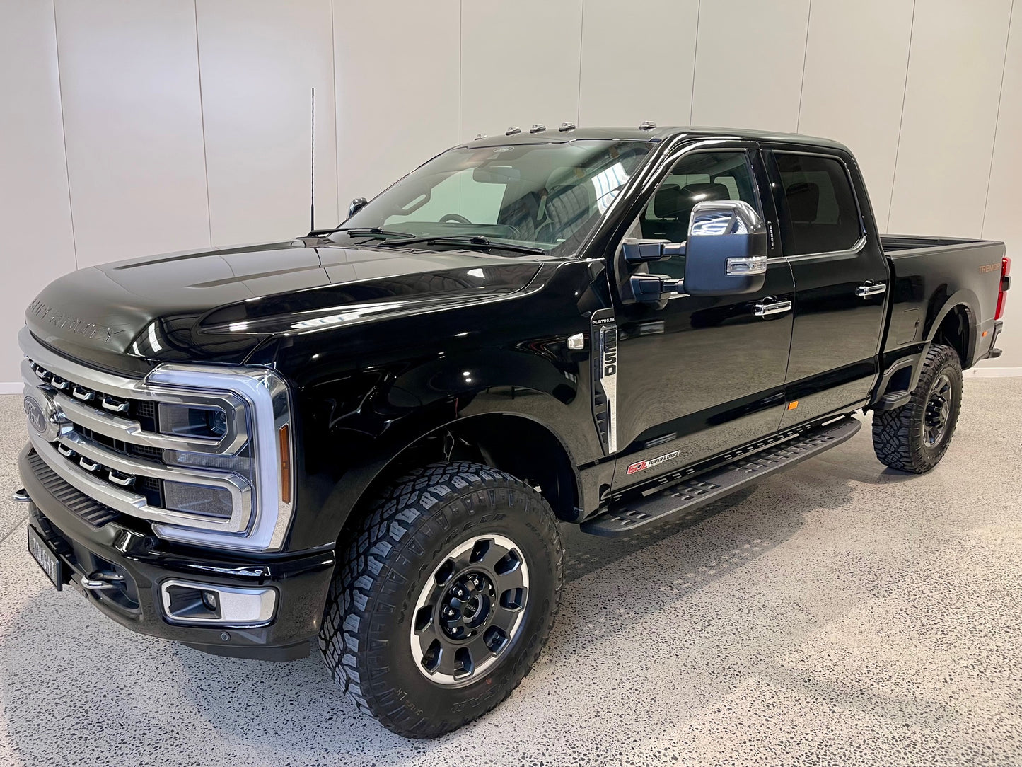 EX-DEMONSTRATOR 2024 F250 PLATINUM TREMOR, AGATE BLACK (SN# 5066)
