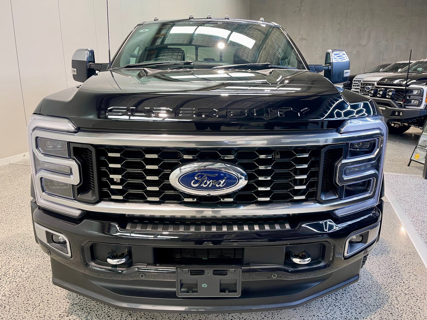 NEW 2024 F450 PLATINUM HIGH OUTPUT, FX4 - BLACK (SN# 5087)