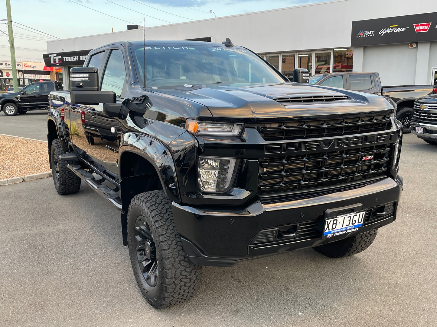2022 Chevy 2500 HD Black Widow (STOCK# TT 5724)