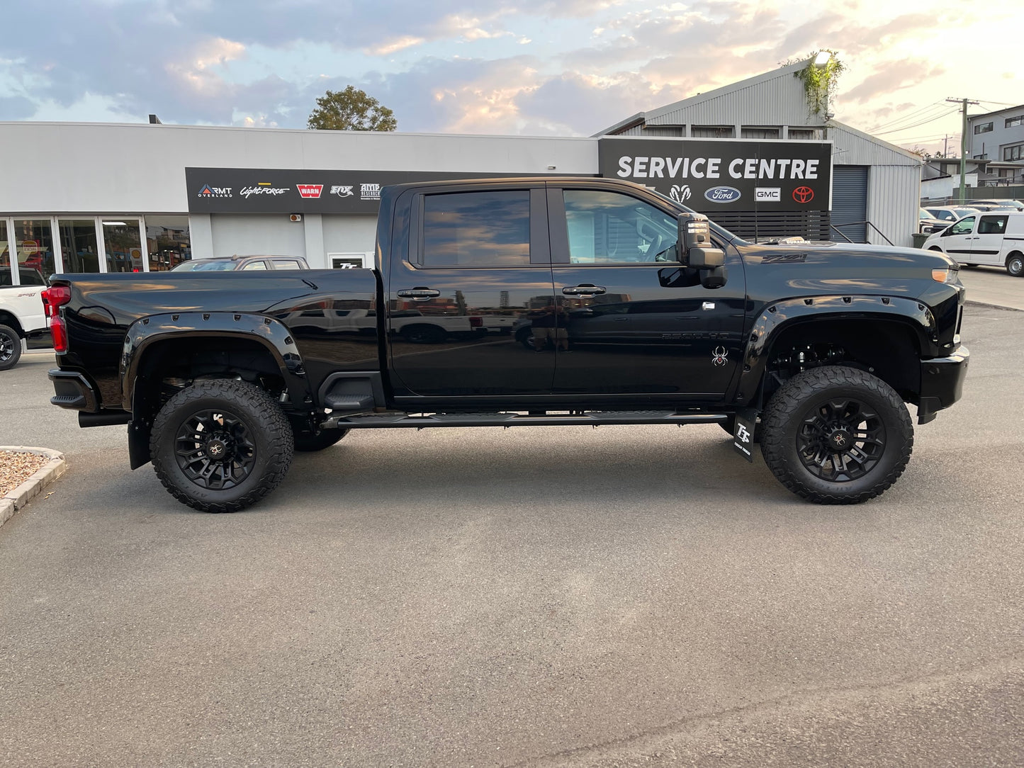 2022 Chevy 2500 HD Black Widow (STOCK# TT 5724)
