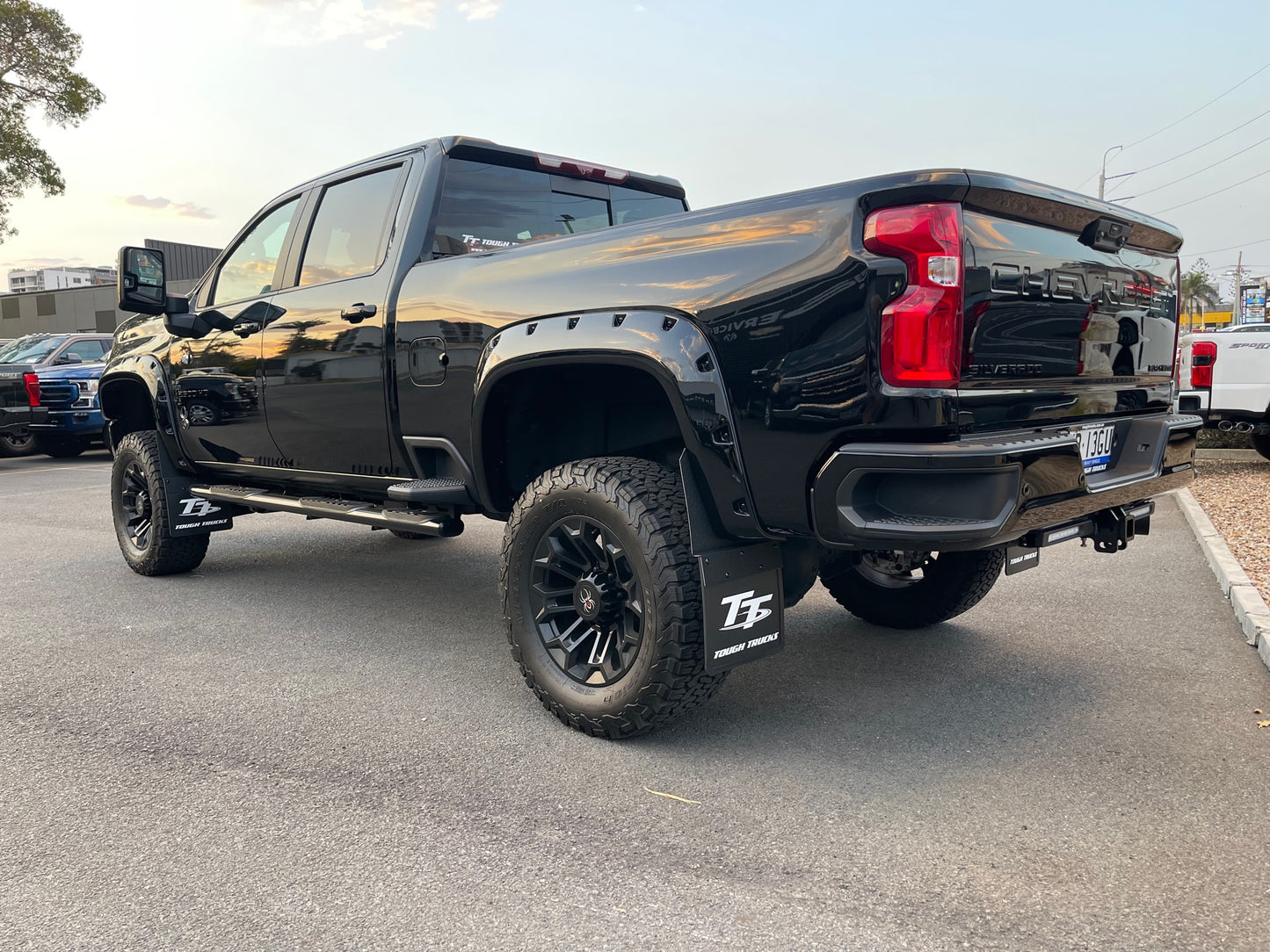2022 Chevy 2500 HD Black Widow (STOCK# TT 5724)