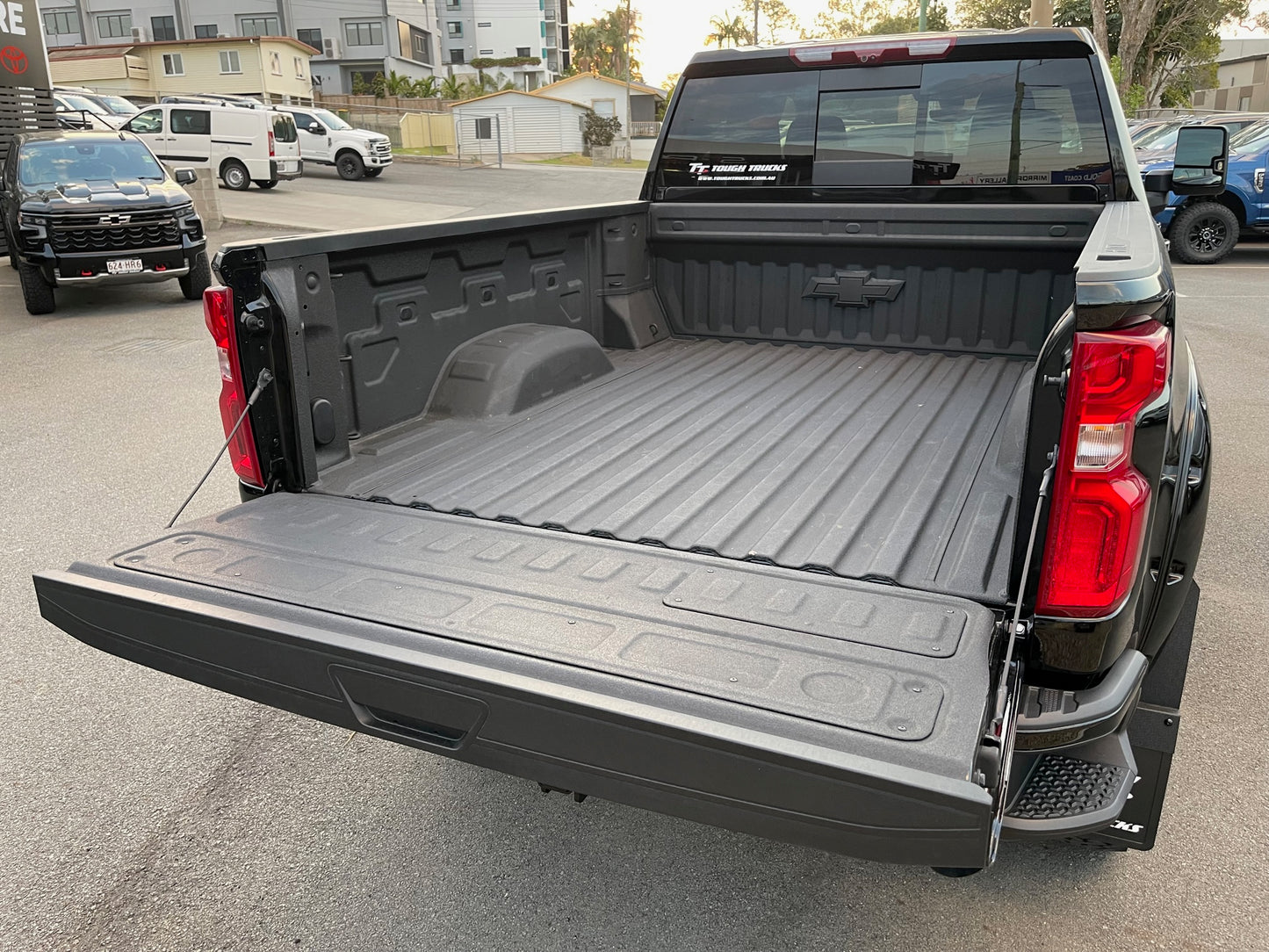 2022 Chevy 2500 HD Black Widow (STOCK# TT 5724)
