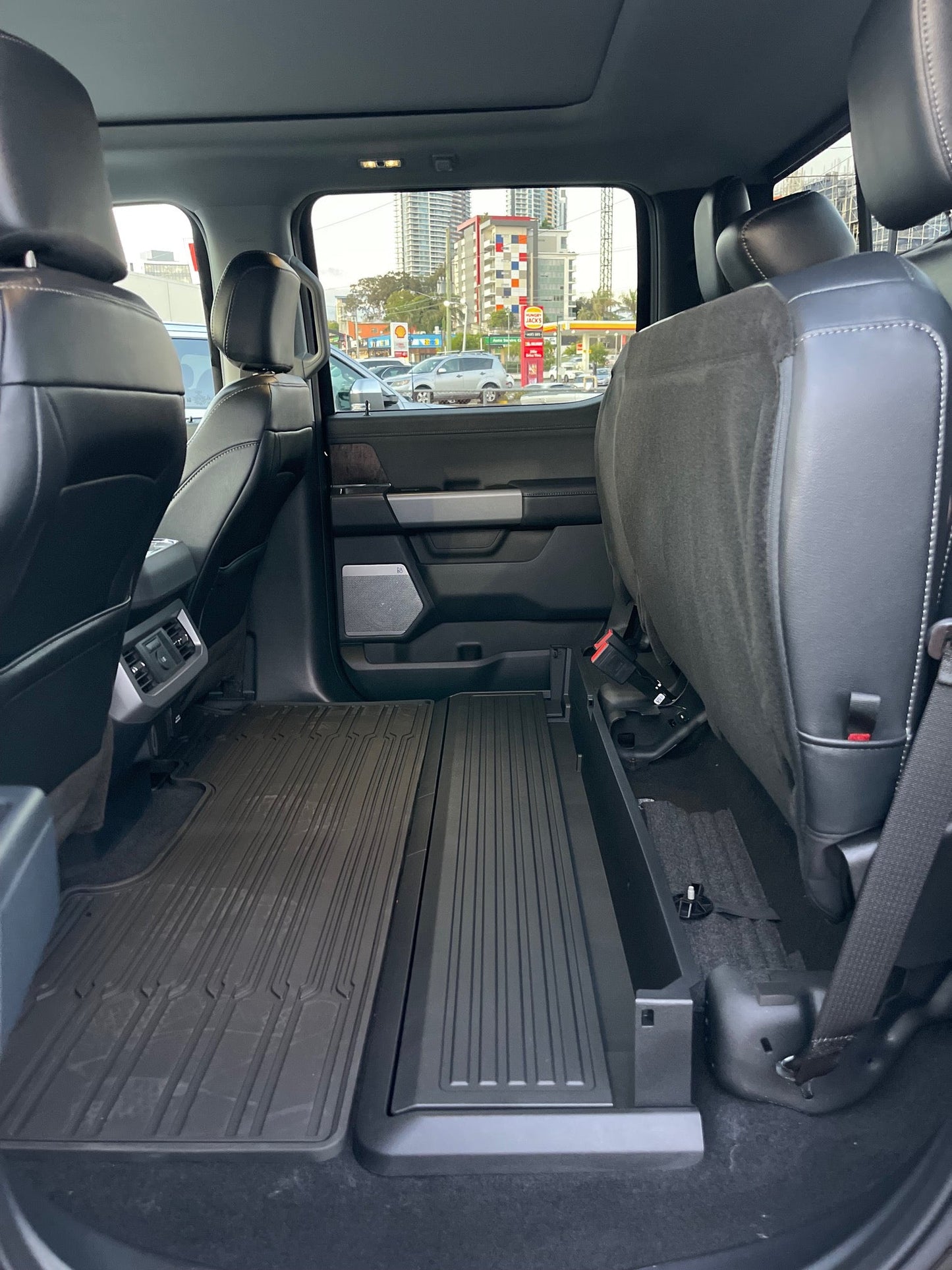 2023 Ford F250 Lariat in Agate Black (STOCK #TT 4181)
