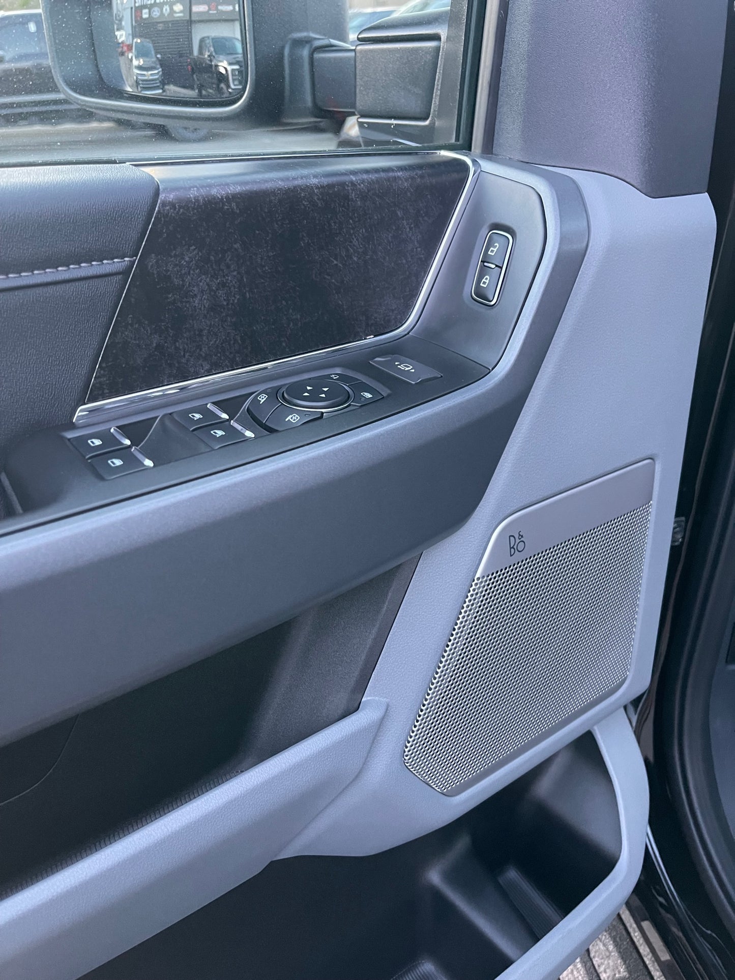 2023 Ford F350 XLT Tremor in Agate Black (STOCK # TT 5061)