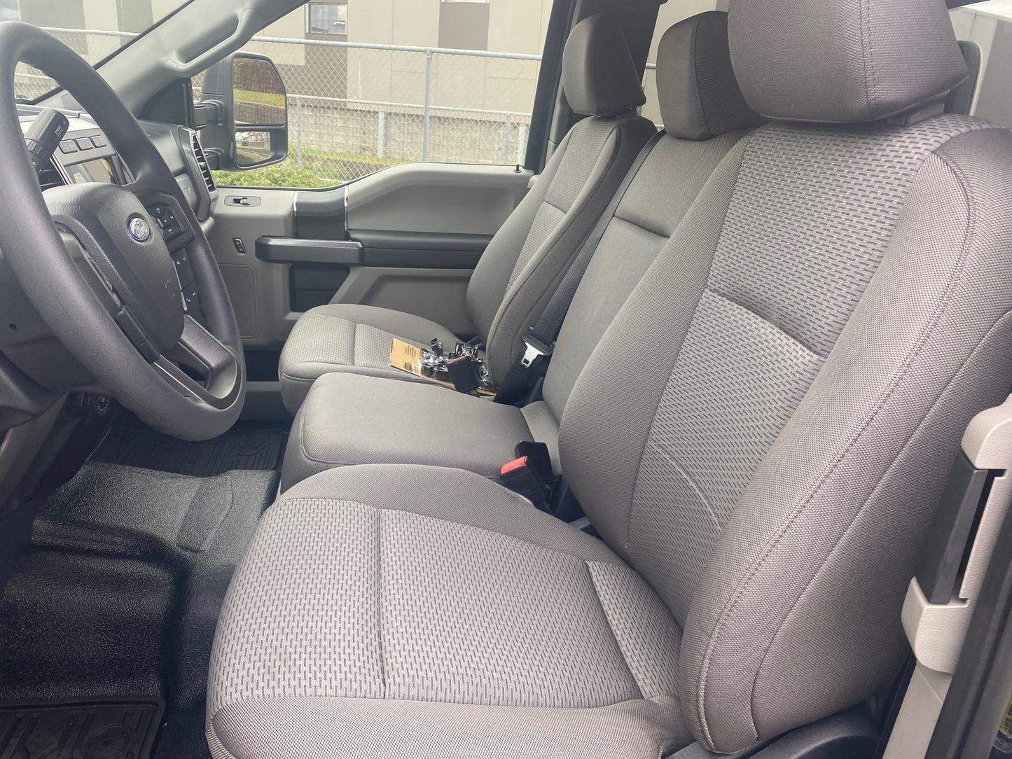 2022 Ford F250 XLT in Agate Black (STOCK# TT 6907)