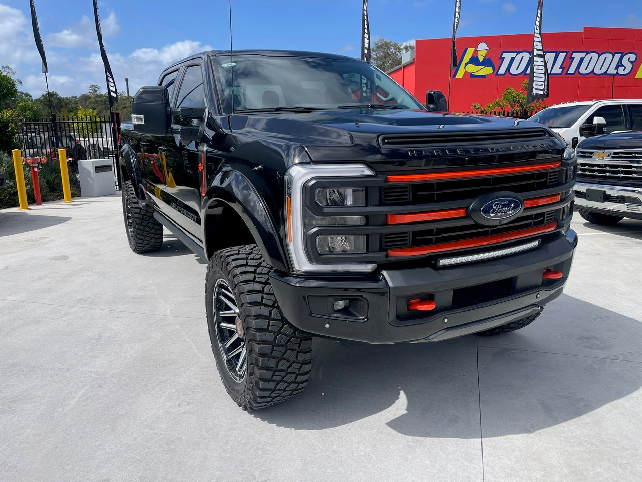 2023 FORD F250 LARIAT 'HARLEY-DAVIDSON, BLACK (SN# 5044) *H-D Serial numbered.