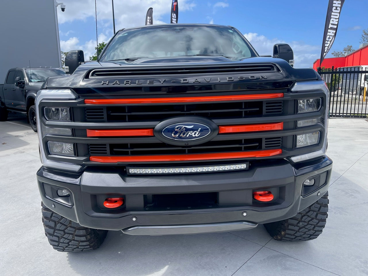 2023 FORD F250 LARIAT 'HARLEY-DAVIDSON, BLACK (SN# 5044) *H-D Serial numbered.