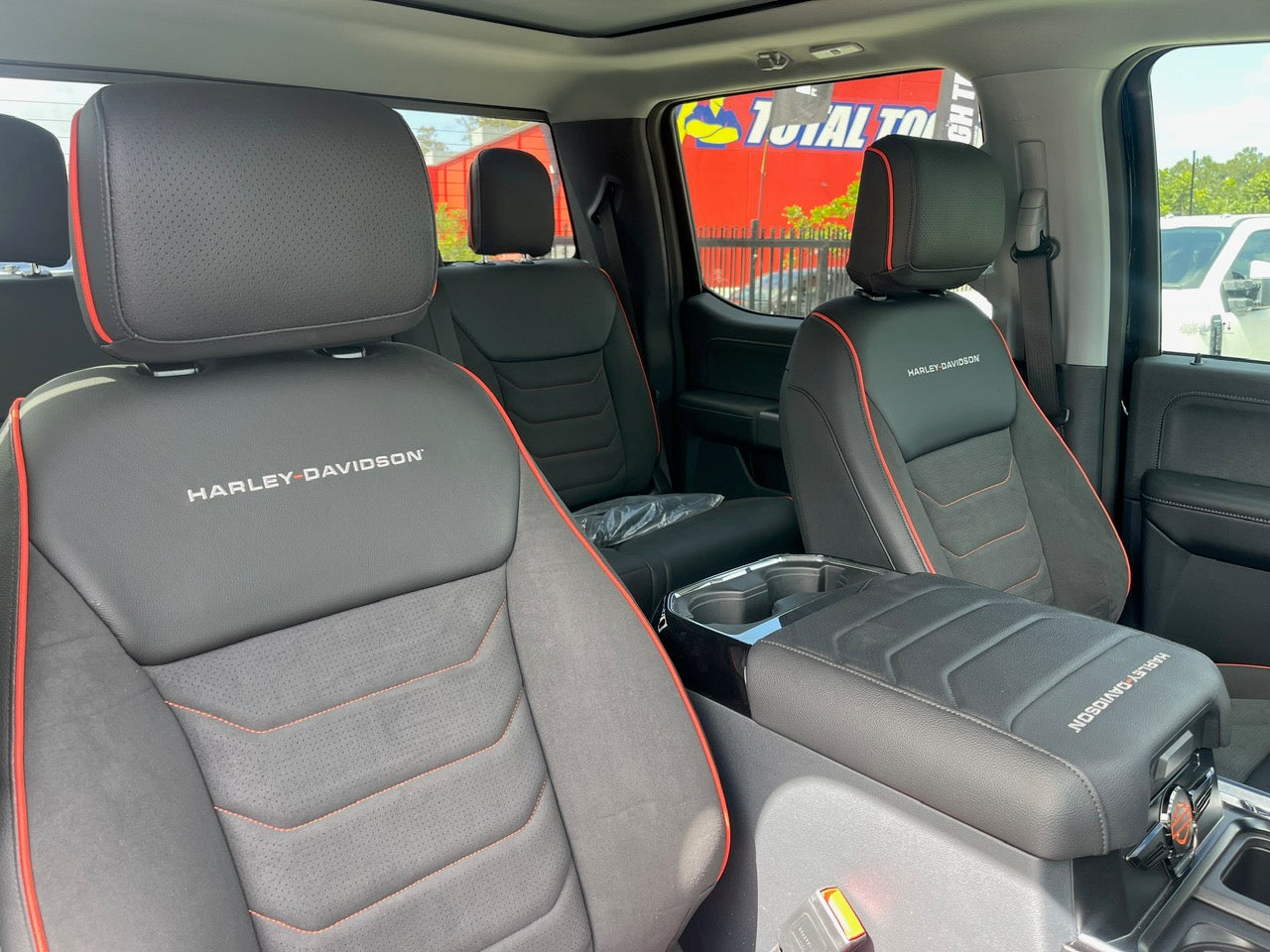 2023 FORD F250 LARIAT 'HARLEY-DAVIDSON, BLACK (SN# 5044) *H-D Serial numbered.