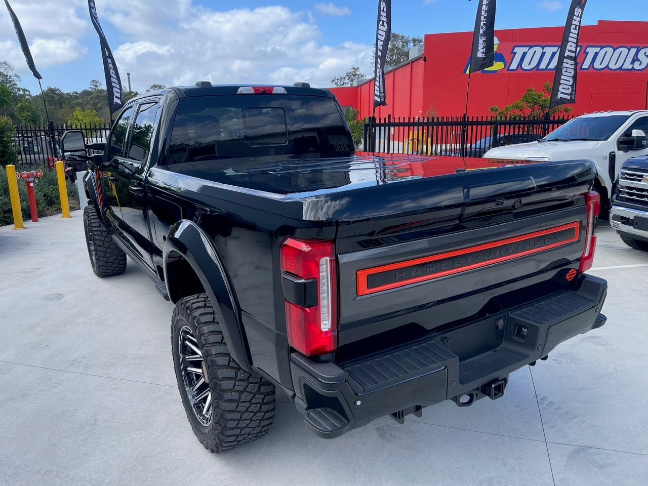 2023 FORD F250 LARIAT 'HARLEY-DAVIDSON, BLACK (SN# 5044) *H-D Serial numbered.
