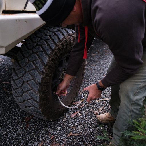 Quick Deflate Tyre Deflator with Glow in the Dark Face & Stainless Steele Braided Hose