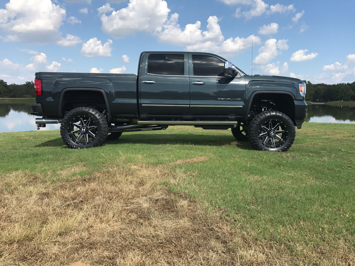 BDS 6.5 Inch Lift Kit | FOX 2.5 Coil-Over Conversion | Chevy Silverado Or GMC Sierra 2500HD/3500HD (11-19) | Diesel
