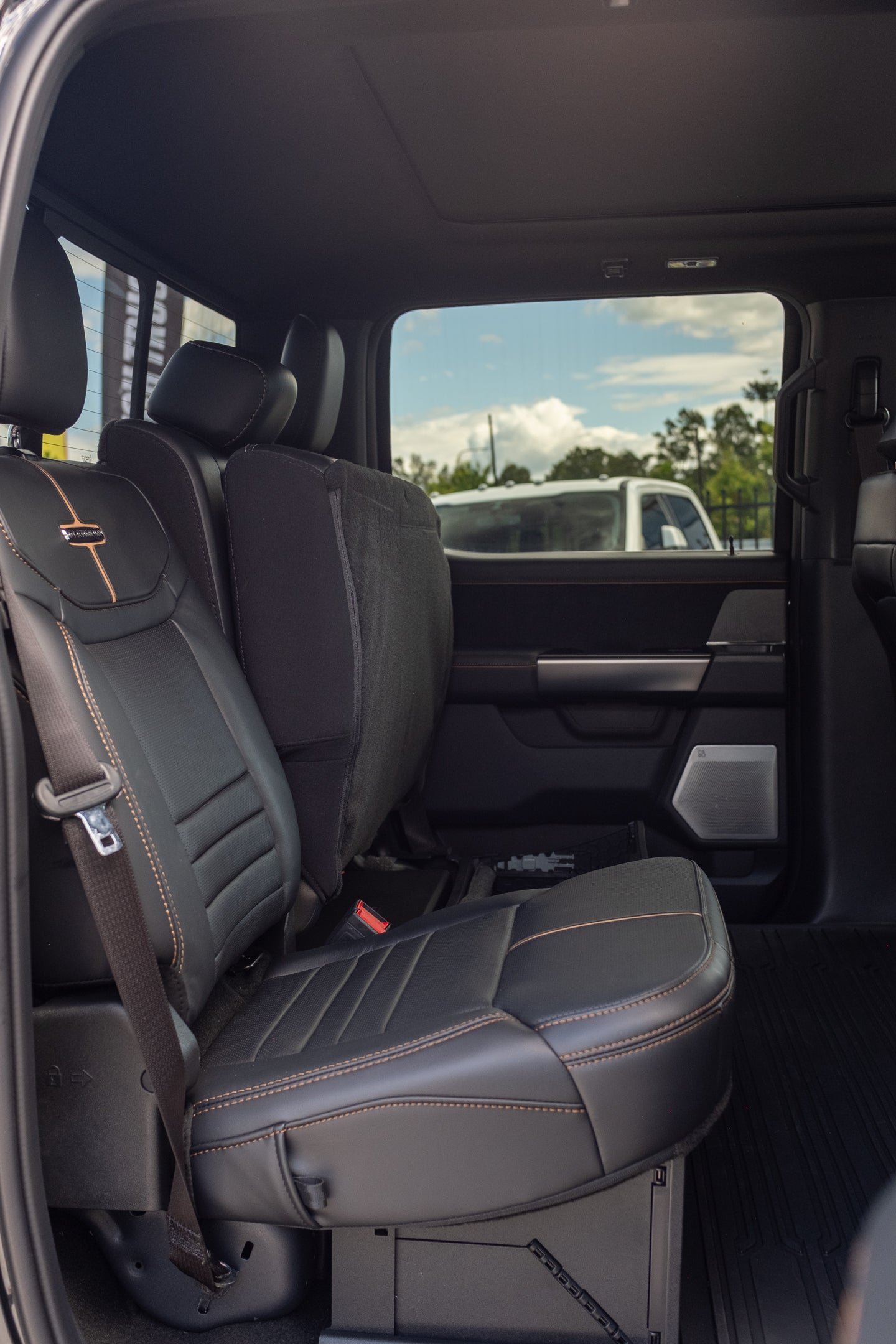 NEW 2024 FORD F250 PLATINUM, AGATE BLACK (STOCK # 5061)