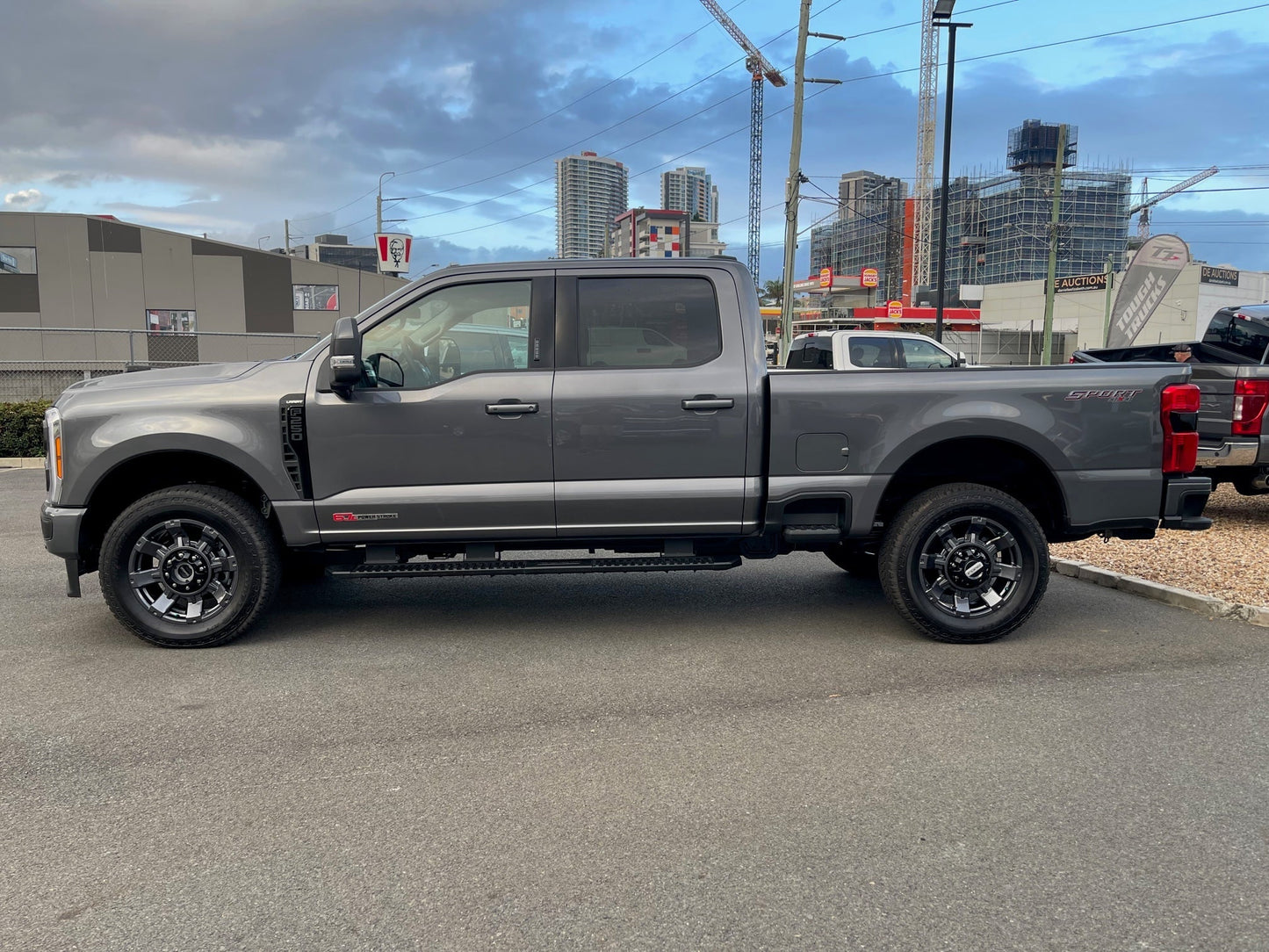 2023 Ford F250 Lariat 6 Seater in Carbonized Grey (STOCK# TT9233)