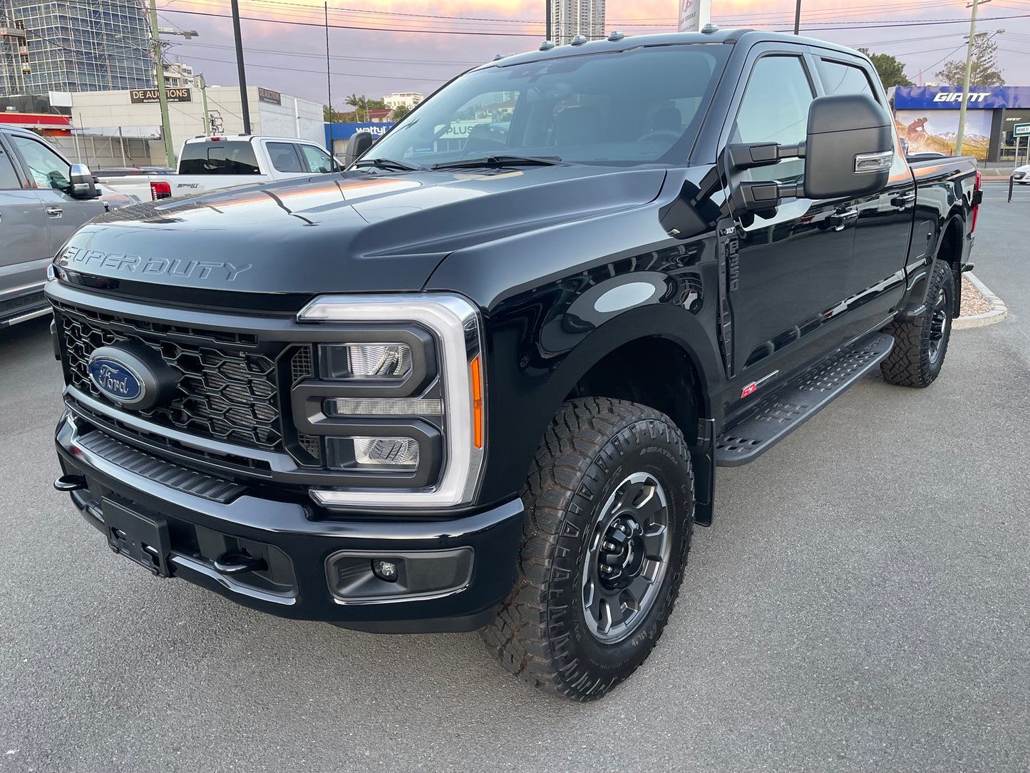 2023 Ford F350 XLT Tremor in Agate Black (STOCK # TT 5062)