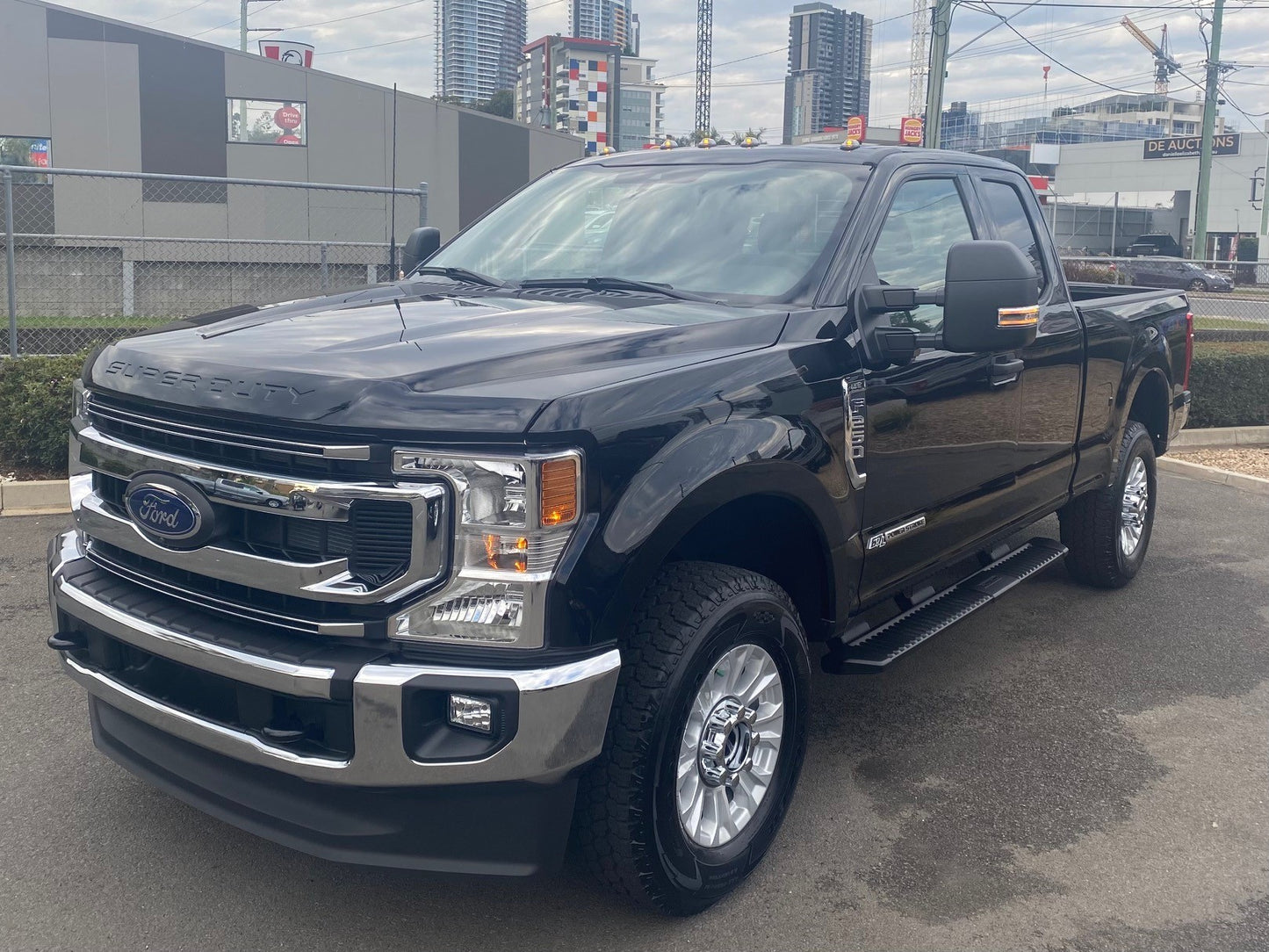 2022 Ford F250 XLT in Agate Black (STOCK# TT 9693)