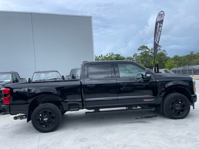 2023 F350 LARIAT FX4, AGATE BLACK (STOCK #5025)
