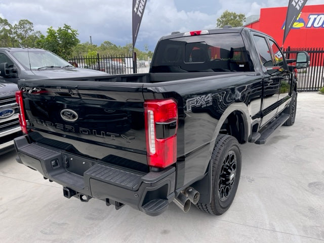 2023 F350 LARIAT FX4, AGATE BLACK (STOCK #5025)