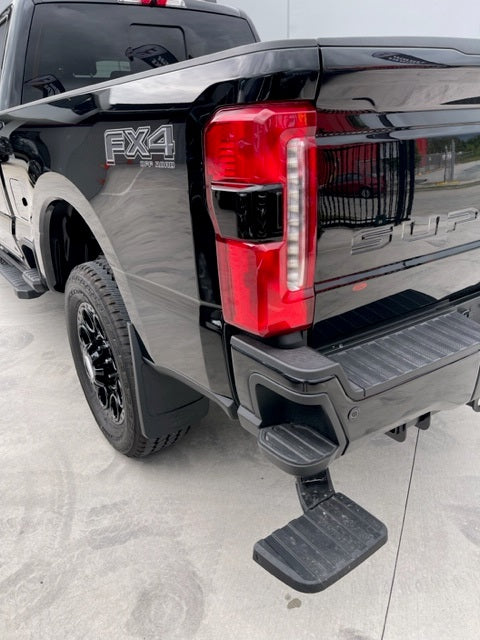 2023 F350 LARIAT FX4, AGATE BLACK (STOCK #5025)