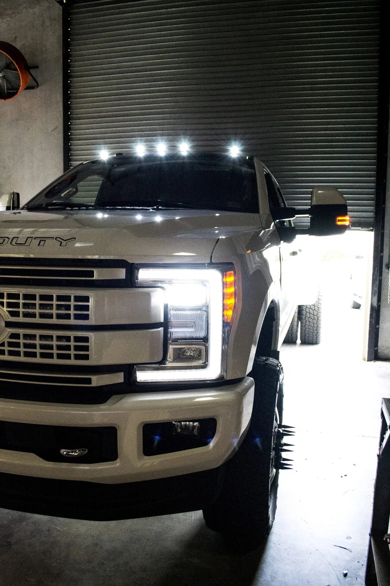Recon Lighting 5 Piece LED Cab Roof Light Kit with Smokedr Lens